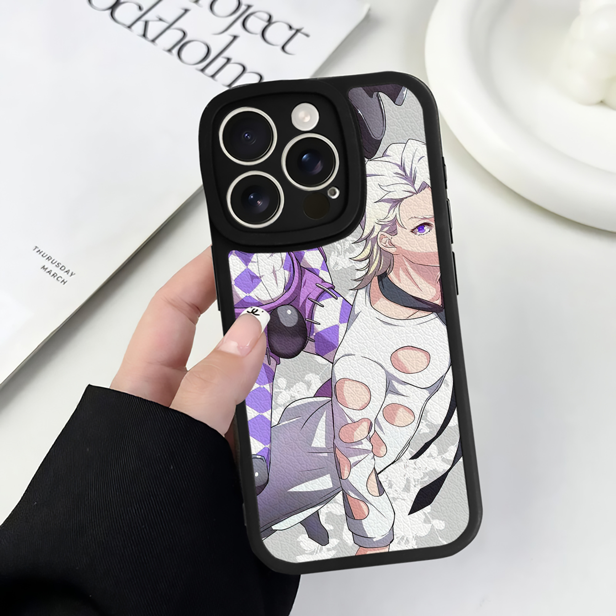 （画像用） ジョジョの奇妙な冒険 JoJo's Bizarre Adventure 【iPhone 16シリーズ対応】シリコンスマホケース（レザー調） 材質：シリコン
